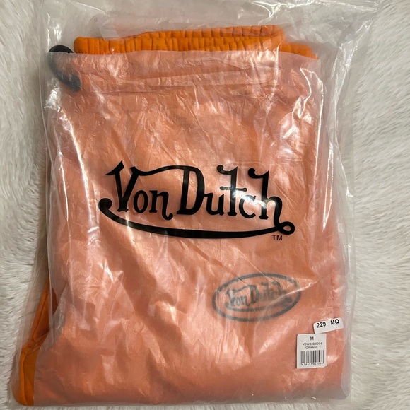 Von Dutch Logo Branded Sweatpants - Picture 8 of 9